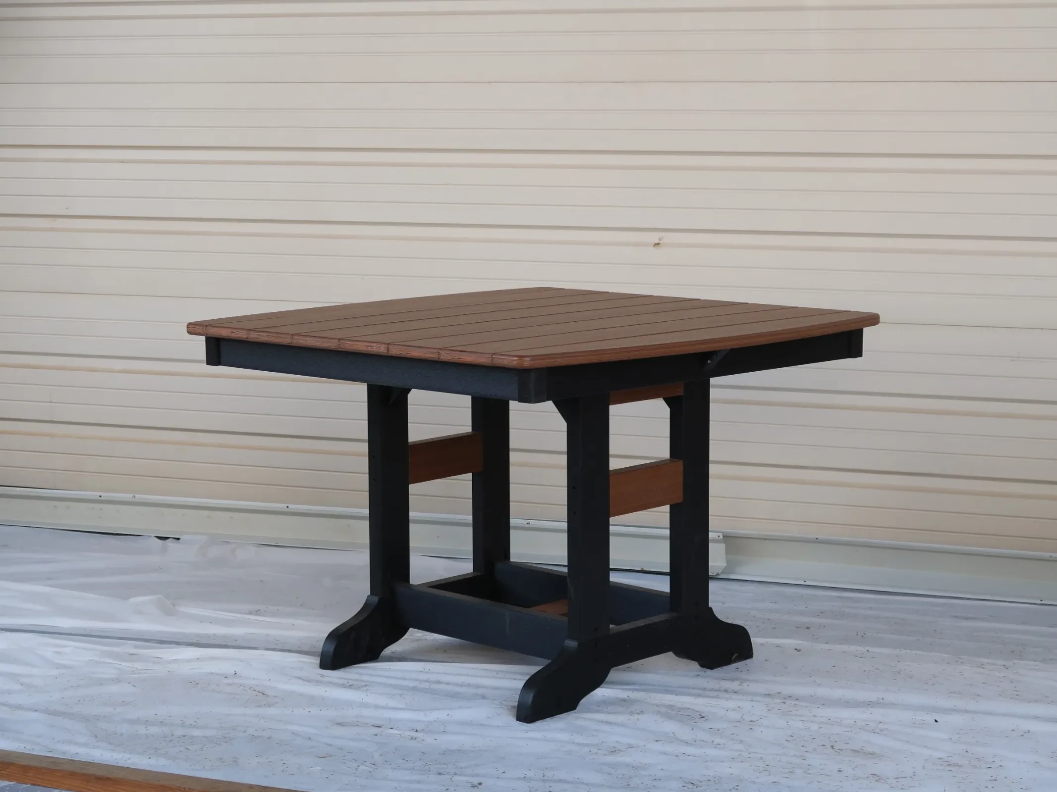 Polywood Brentwood Dining 40x44 Table