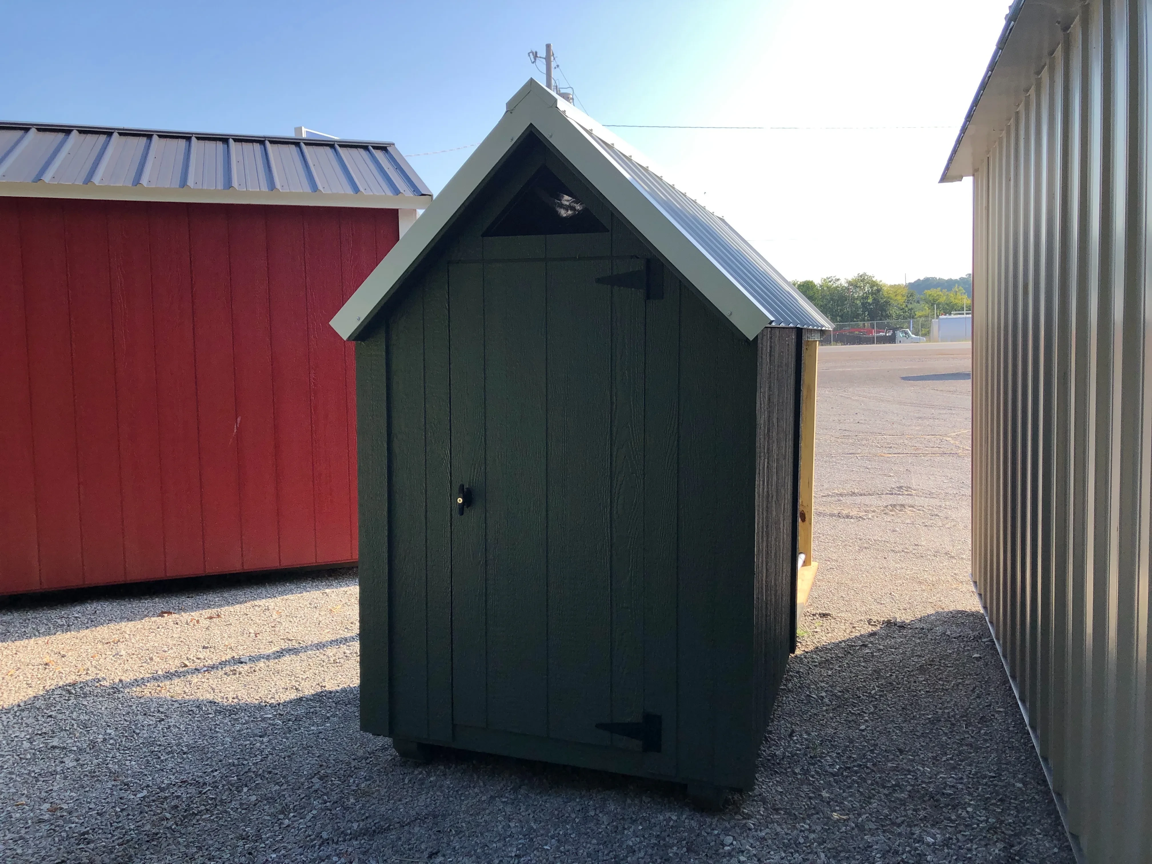 small dog kennel showing the walk in door