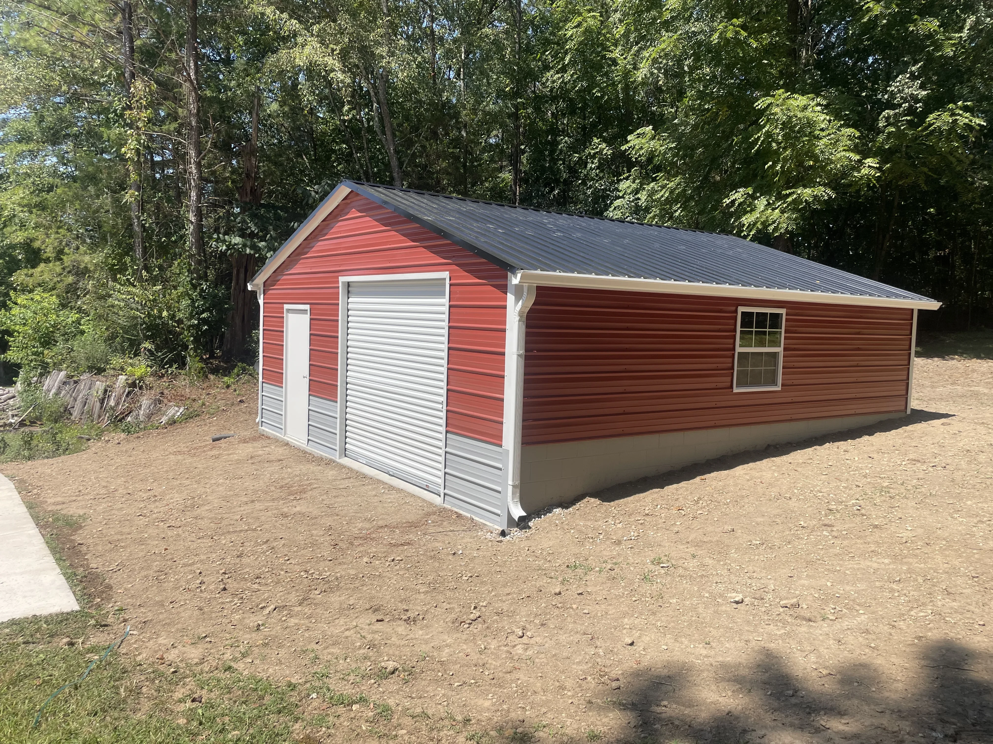 Garage site with garage built from right side.